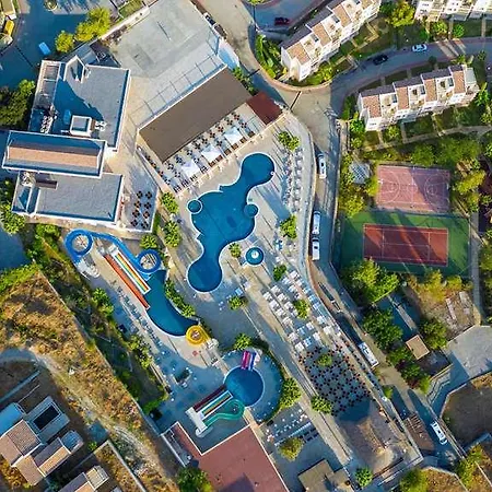 Wy Residences Kusadasi Hotel *